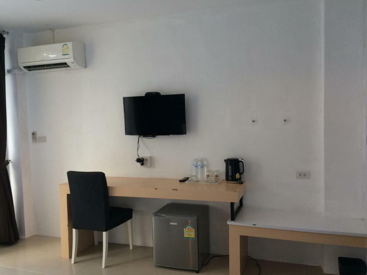 Ploenlay Hotel Ao Nang Exterior photo
